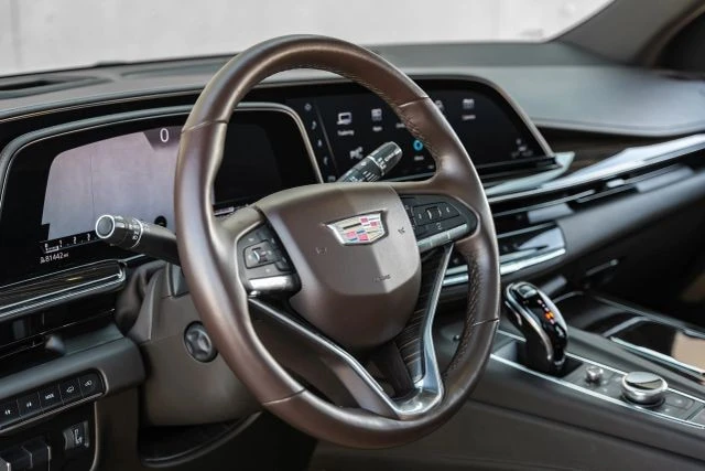 2021 Cadillac Escalade 5th Gen - Image 17 of 21