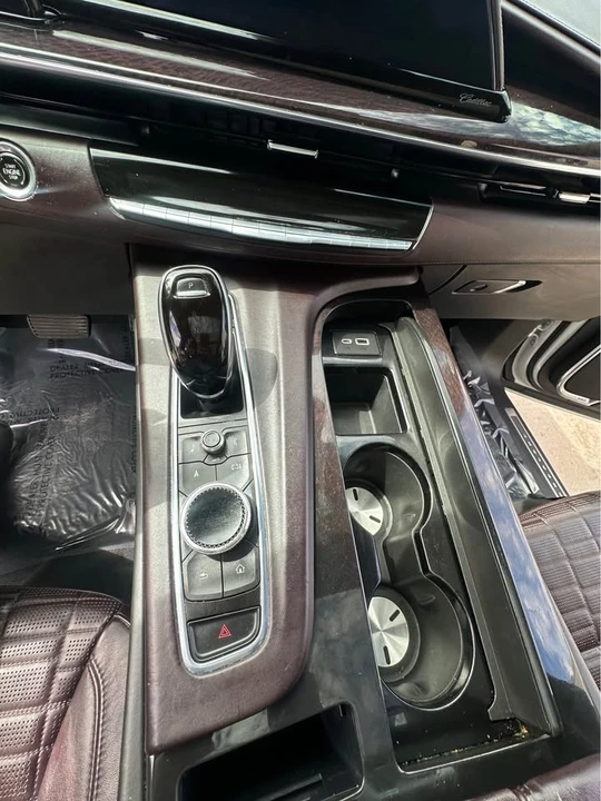 2021 Cadillac Escalade 5th Gen - Image 8 of 11