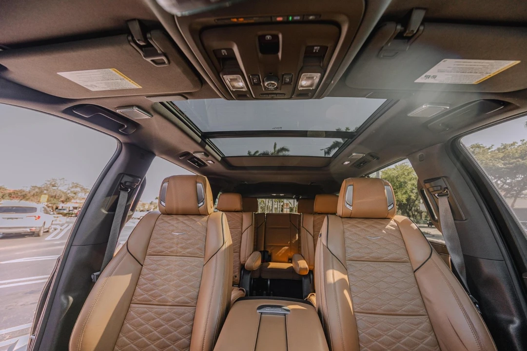 2021 Cadillac Escalade 5th Gen - Image 2 of 21