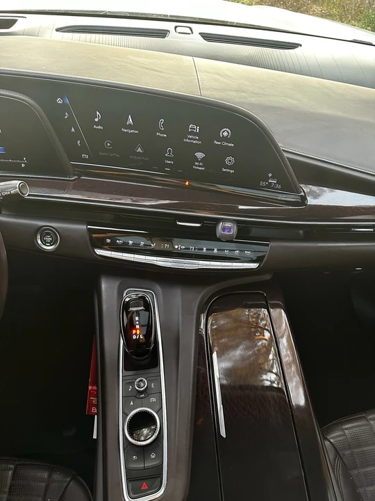 2021 Cadillac Escalade 5th Gen - Image 6 of 9