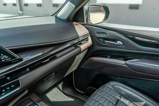 2021 Cadillac Escalade 5th Gen - Image 20 of 21