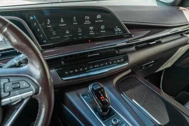 2021 Cadillac Escalade 5th Gen - Image 18 of 21