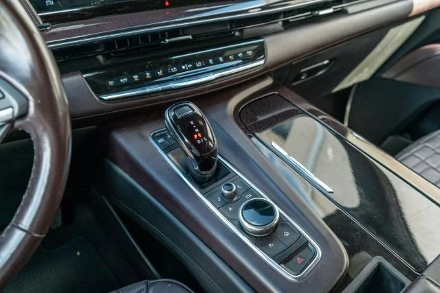 2021 Cadillac Escalade 5th Gen - Image 19 of 21