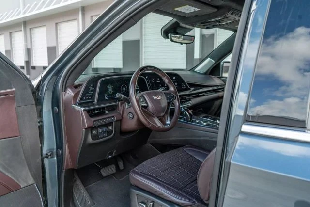 2021 Cadillac Escalade 5th Gen - Image 11 of 21