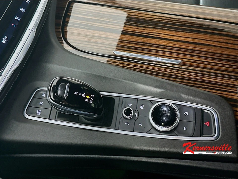 2021 Cadillac Escalade 5th Gen - Image 16 of 21