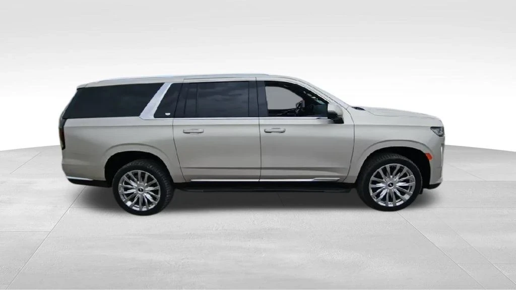 2021 Cadillac Escalade 5th Gen - Image 9 of 12