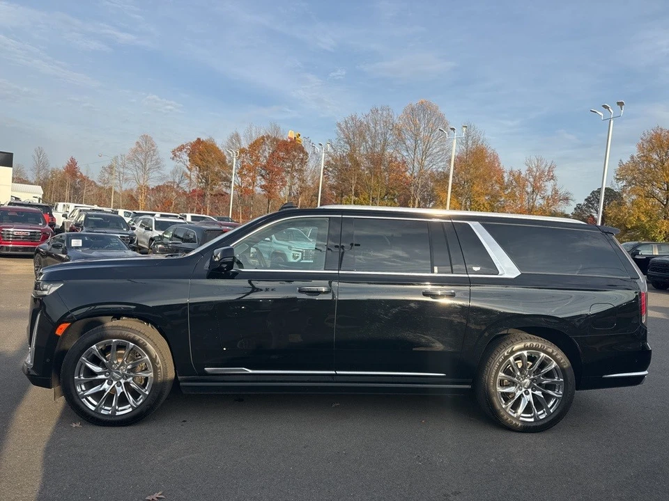 2021 Cadillac Escalade 5th Gen - Image 2 of 12