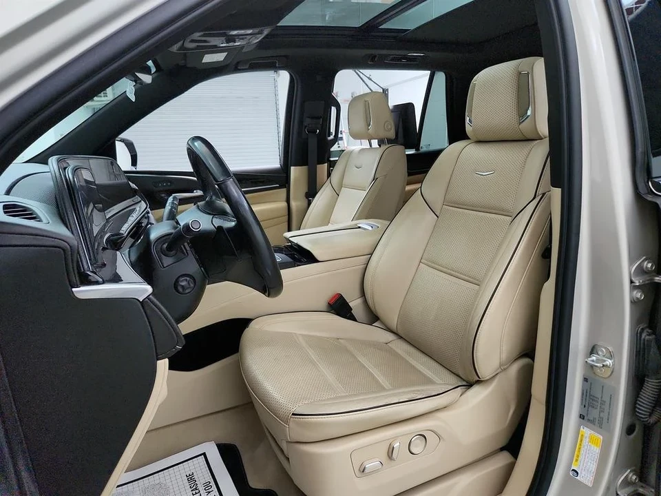 2021 Cadillac Escalade 5th Gen - Image 12 of 21