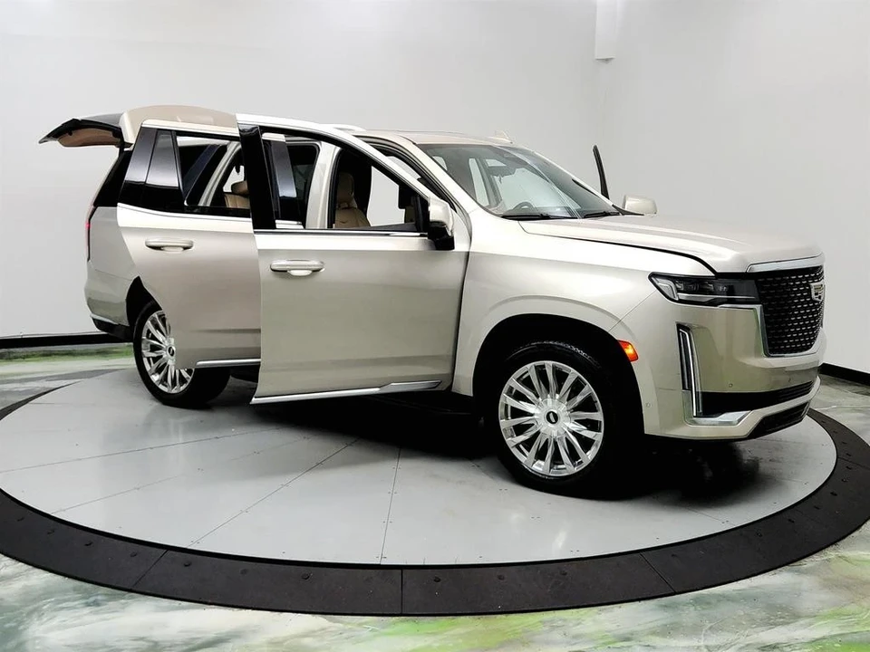 2021 Cadillac Escalade 5th Gen - Image 10 of 21