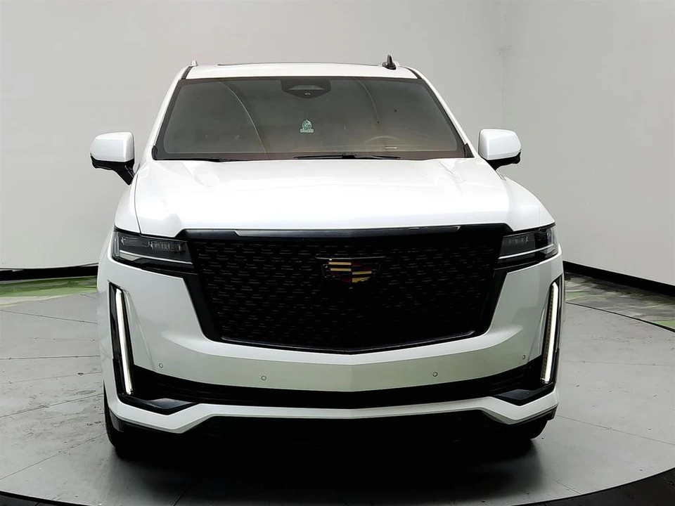 2021 Cadillac Escalade 5th Gen - Image 2 of 12