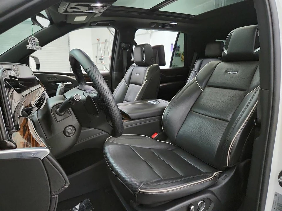 2021 Cadillac Escalade 5th Gen - Image 14 of 21