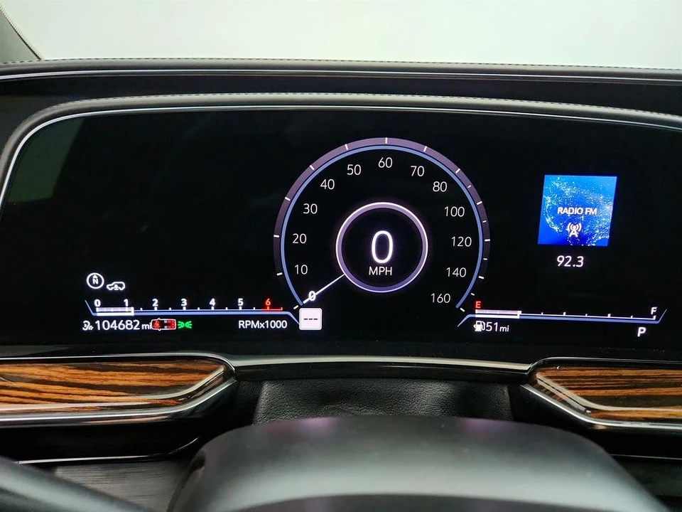 2021 Cadillac Escalade 5th Gen - Image 17 of 21