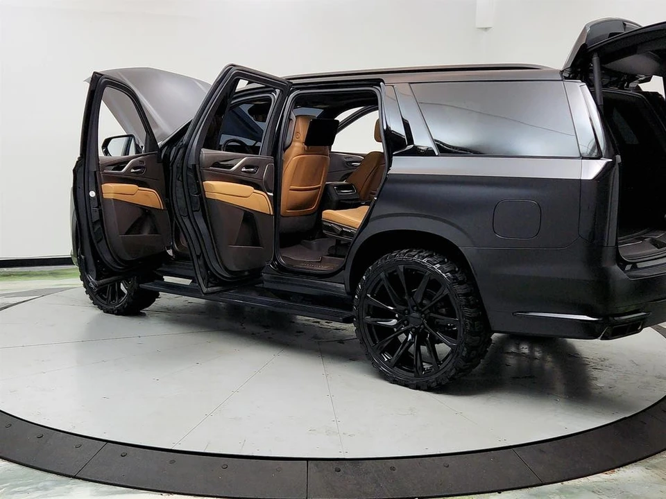 2021 Cadillac Escalade 5th Gen - Image 12 of 12