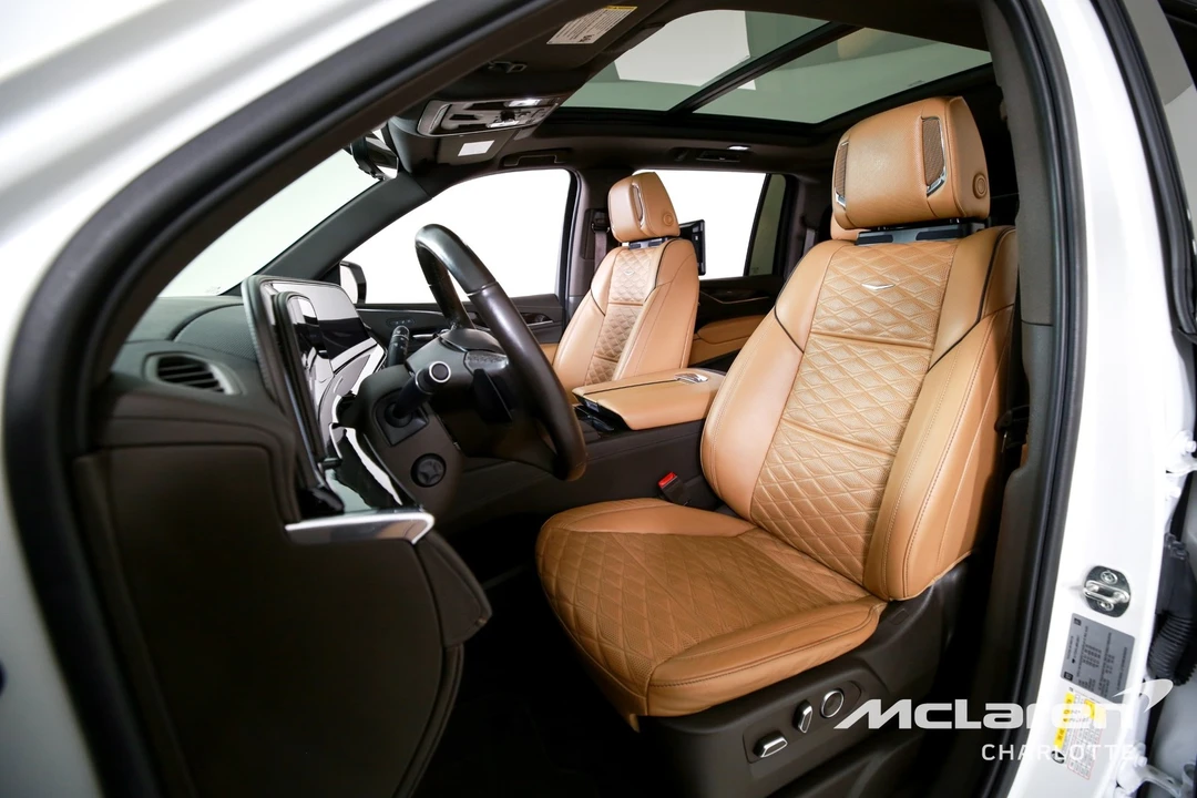 2021 Cadillac Escalade 5th Gen - Image 11 of 12