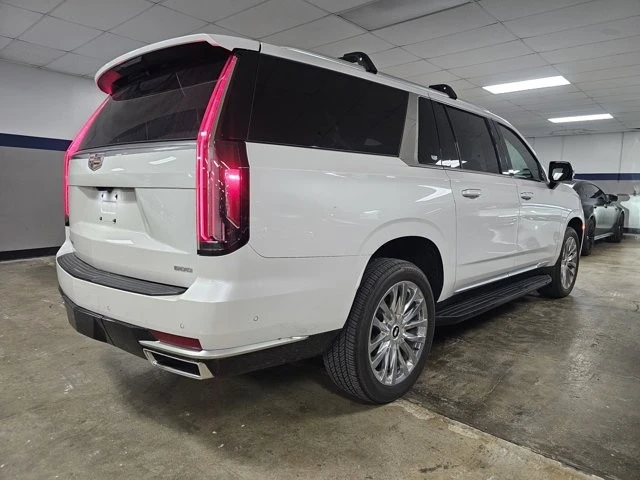 2021 Cadillac Escalade 5th Gen - Image 2 of 12