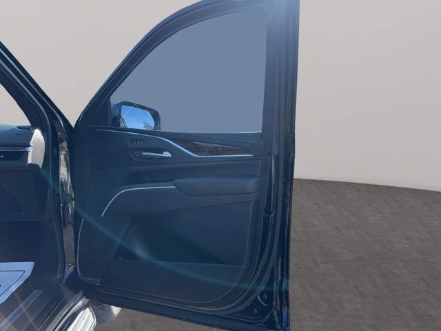 2021 Cadillac Escalade 5th Gen - Image 16 of 21