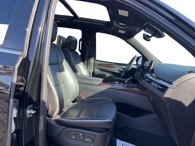 2021 Cadillac Escalade 5th Gen - Image 17 of 21