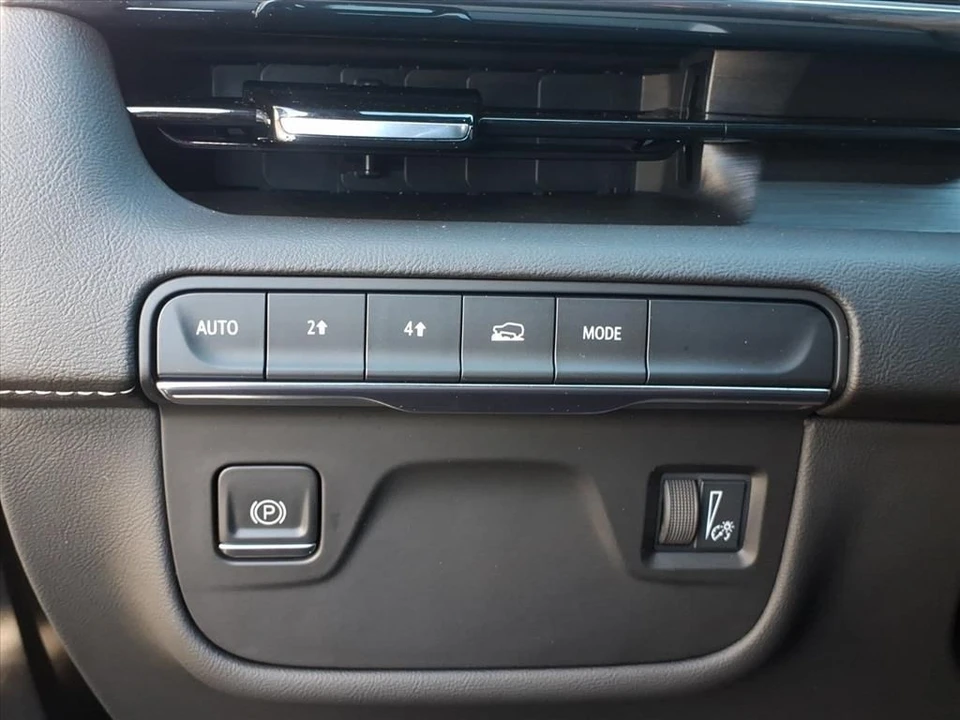 2021 Cadillac Escalade 5th Gen - Image 20 of 21