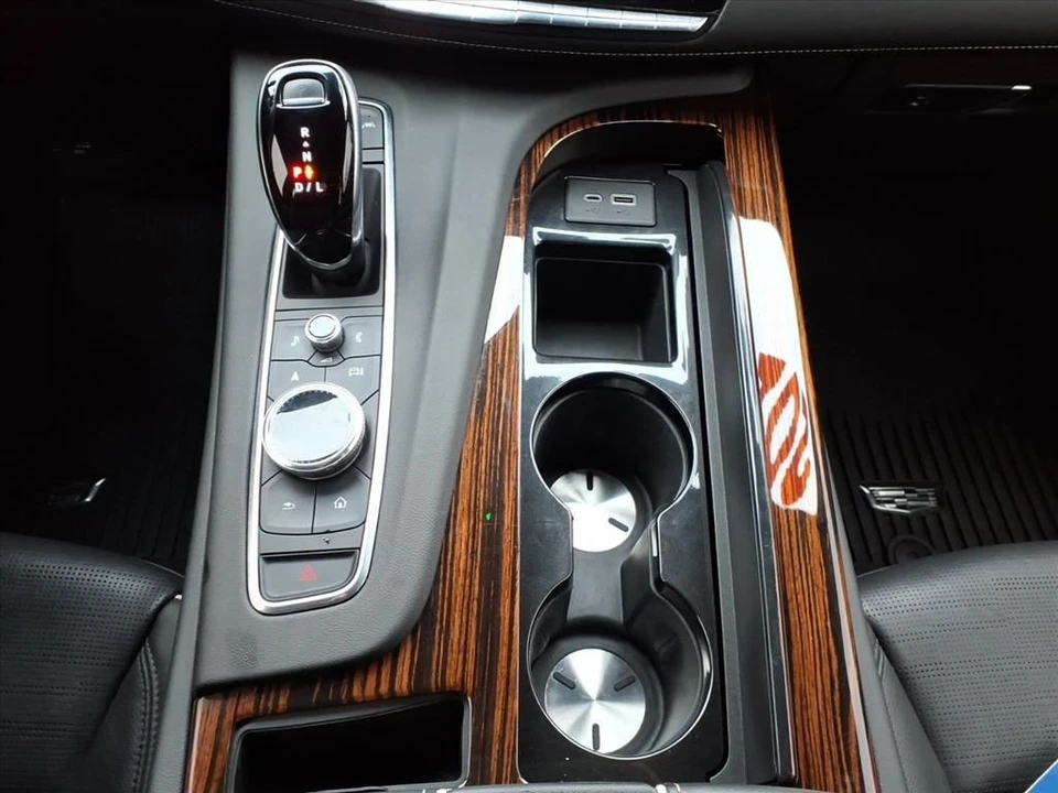 2021 Cadillac Escalade 5th Gen - Image 12 of 21