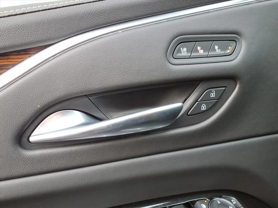 2021 Cadillac Escalade 5th Gen - Image 15 of 21