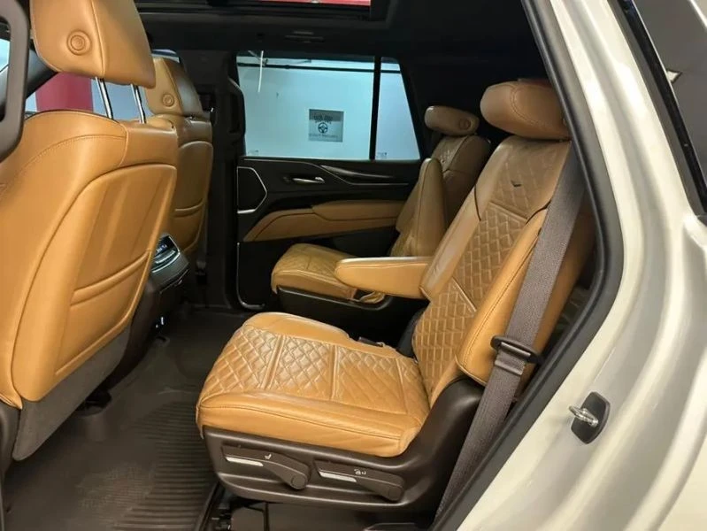 2021 Cadillac Escalade 5th Gen - Image 11 of 12