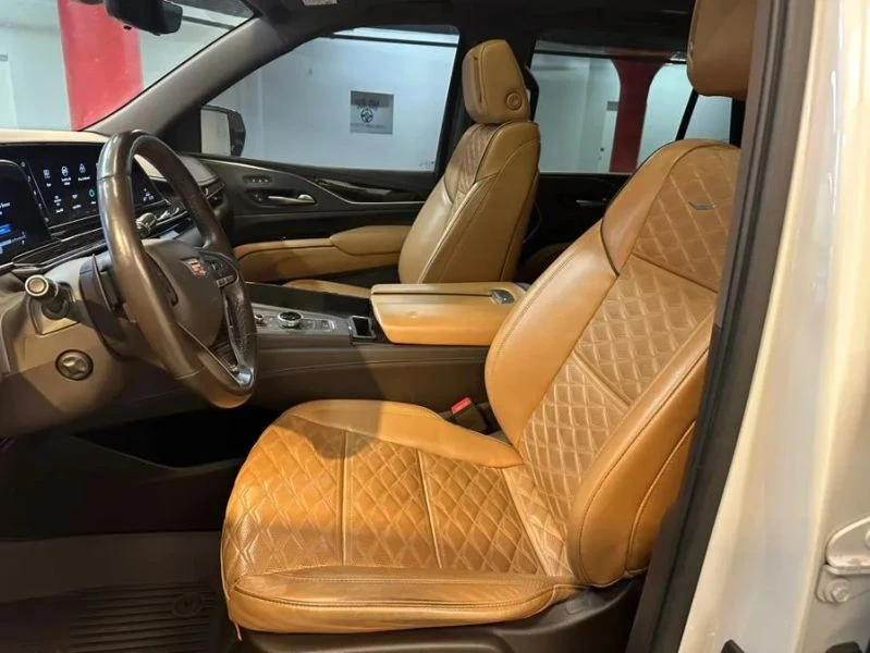 2021 Cadillac Escalade 5th Gen - Image 9 of 12