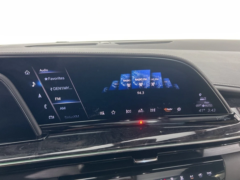2021 Cadillac Escalade 5th Gen - Image 12 of 21