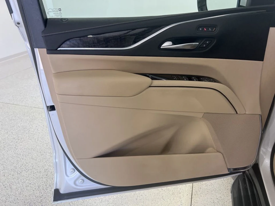 2021 Cadillac Escalade 5th Gen - Image 21 of 21