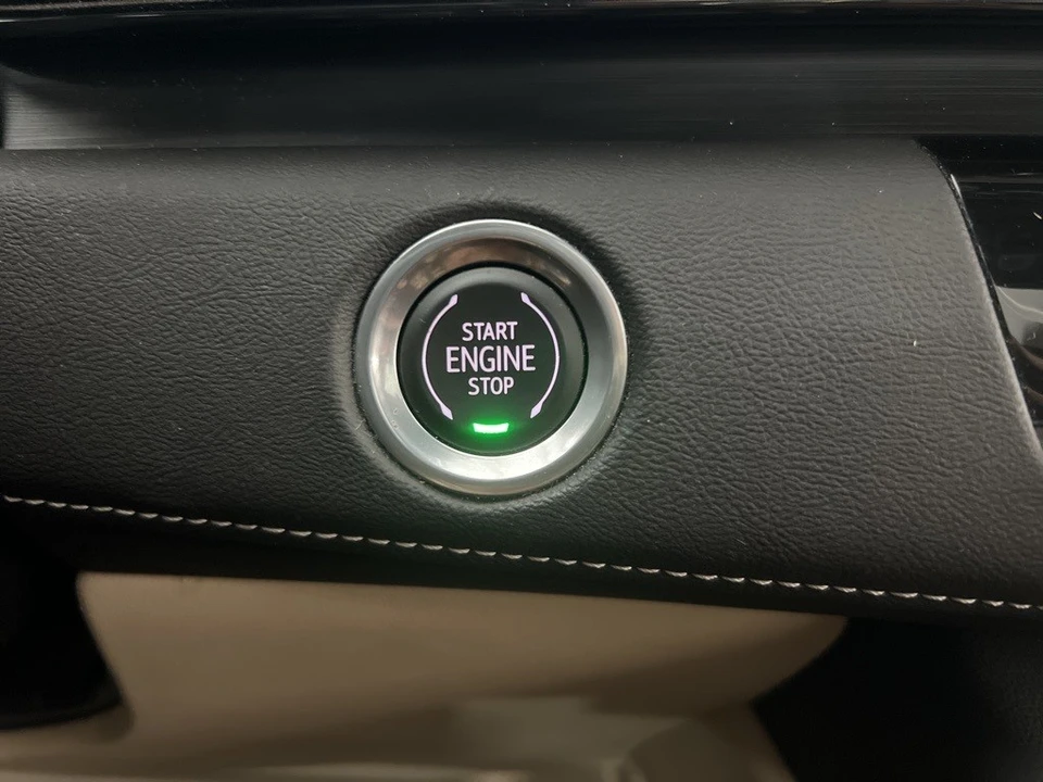 2021 Cadillac Escalade 5th Gen - Image 16 of 21