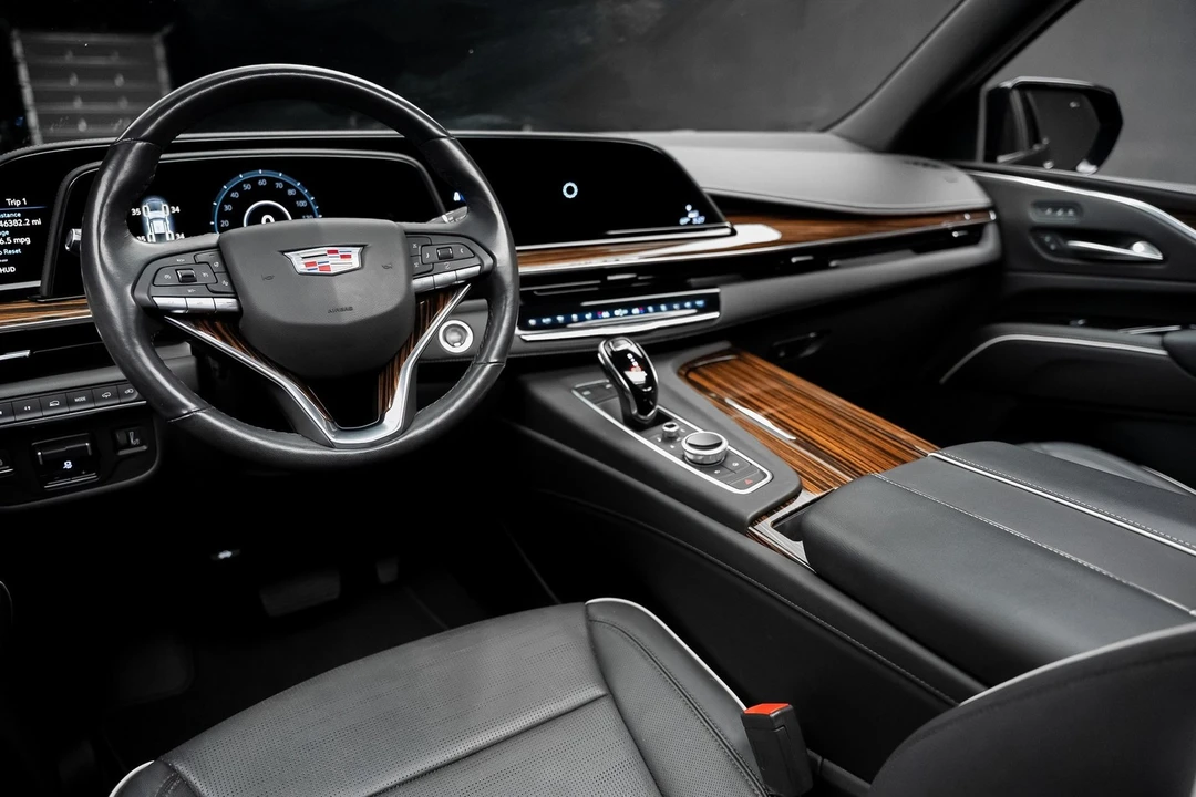 2021 Cadillac Escalade 5th Gen - Image 2 of 12