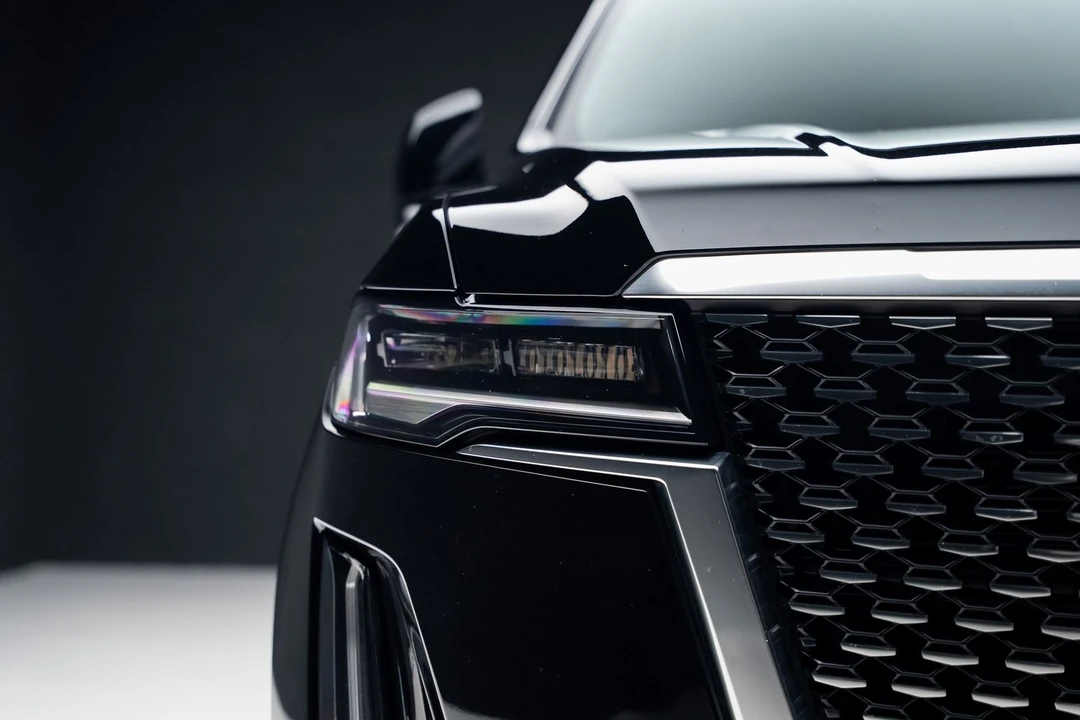 2021 Cadillac Escalade 5th Gen - Image 8 of 12