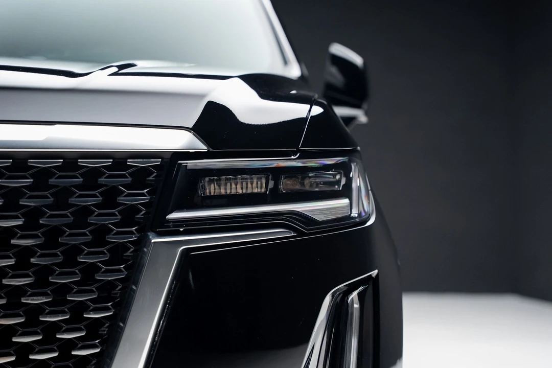 2021 Cadillac Escalade 5th Gen - Image 9 of 12
