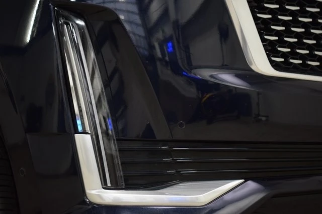 2021 Cadillac Escalade 5th Gen - Image 14 of 21