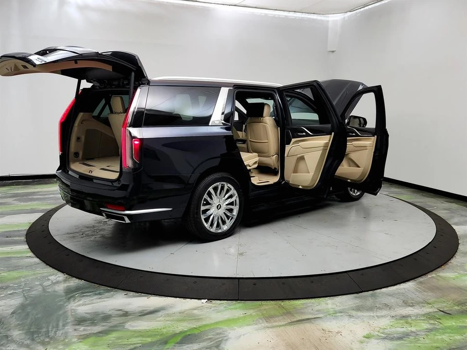 2021 Cadillac Escalade 5th Gen - Image 11 of 21