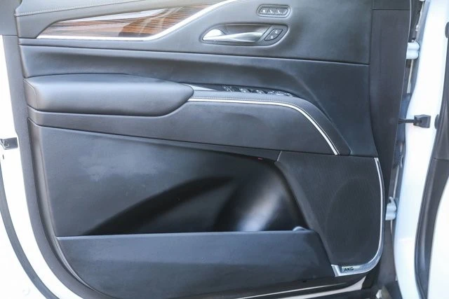 2021 Cadillac Escalade 5th Gen - Image 19 of 21