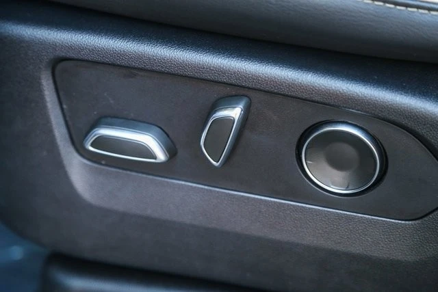 2021 Cadillac Escalade 5th Gen - Image 20 of 21