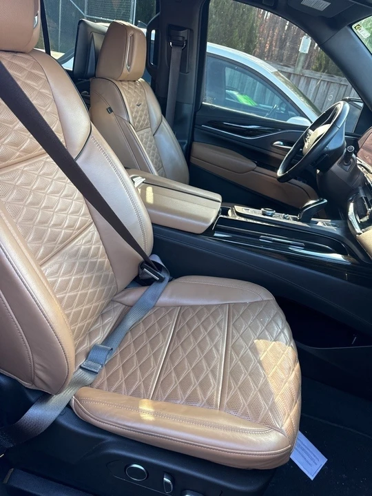 2021 Cadillac Escalade 5th Gen - Image 14 of 21
