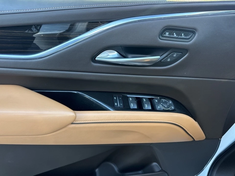 2021 Cadillac Escalade 5th Gen - Image 18 of 21