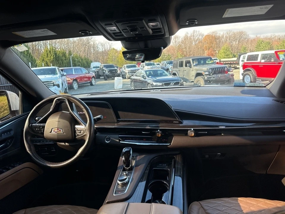 2021 Cadillac Escalade 5th Gen - Image 11 of 21