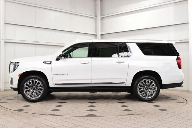 2021 Cadillac Escalade 5th Gen - Image 4 of 12