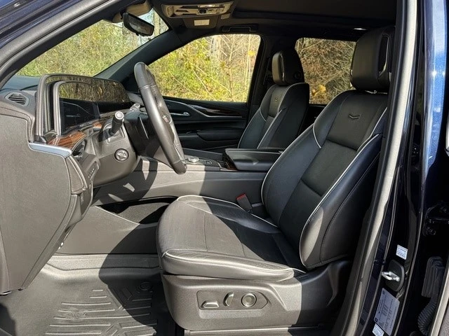 2021 Cadillac Escalade 5th Gen - Image 10 of 12