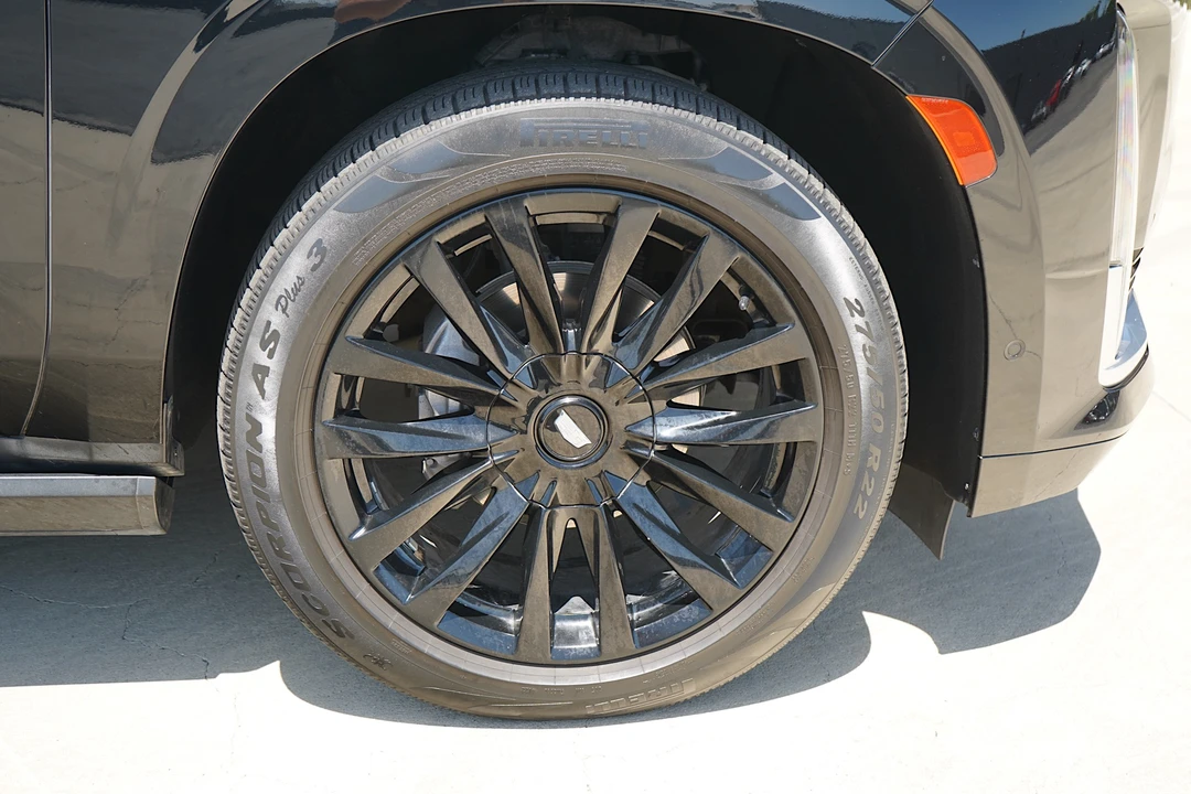 2021 Cadillac Escalade 5th Gen - Image 19 of 31
