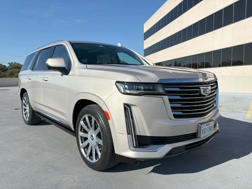 2021 Cadillac Escalade 5th Gen - Image 22 of 31