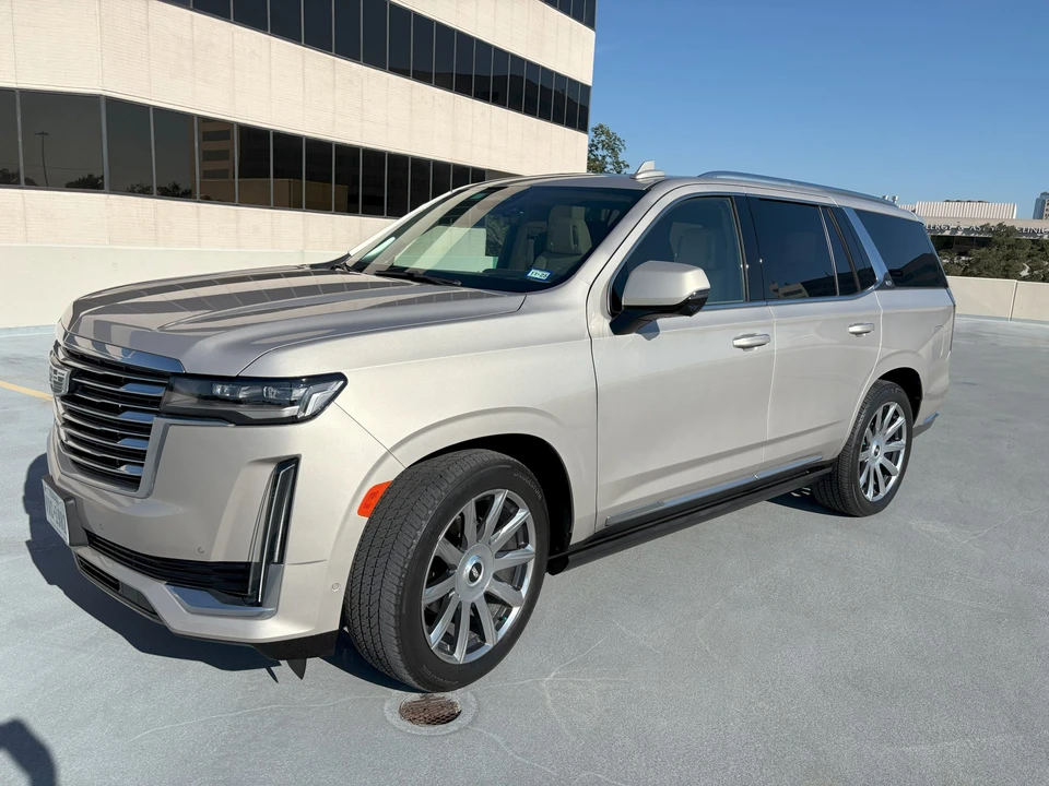 2021 Cadillac Escalade 5th Gen - Image 18 of 31