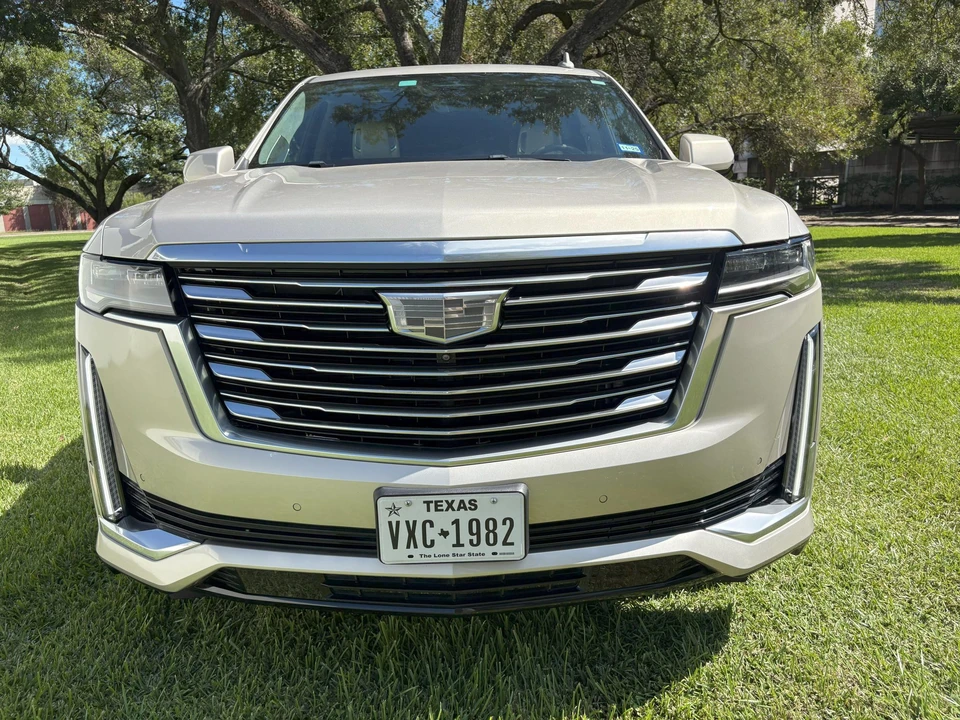 2021 Cadillac Escalade 5th Gen - Image 4 of 31