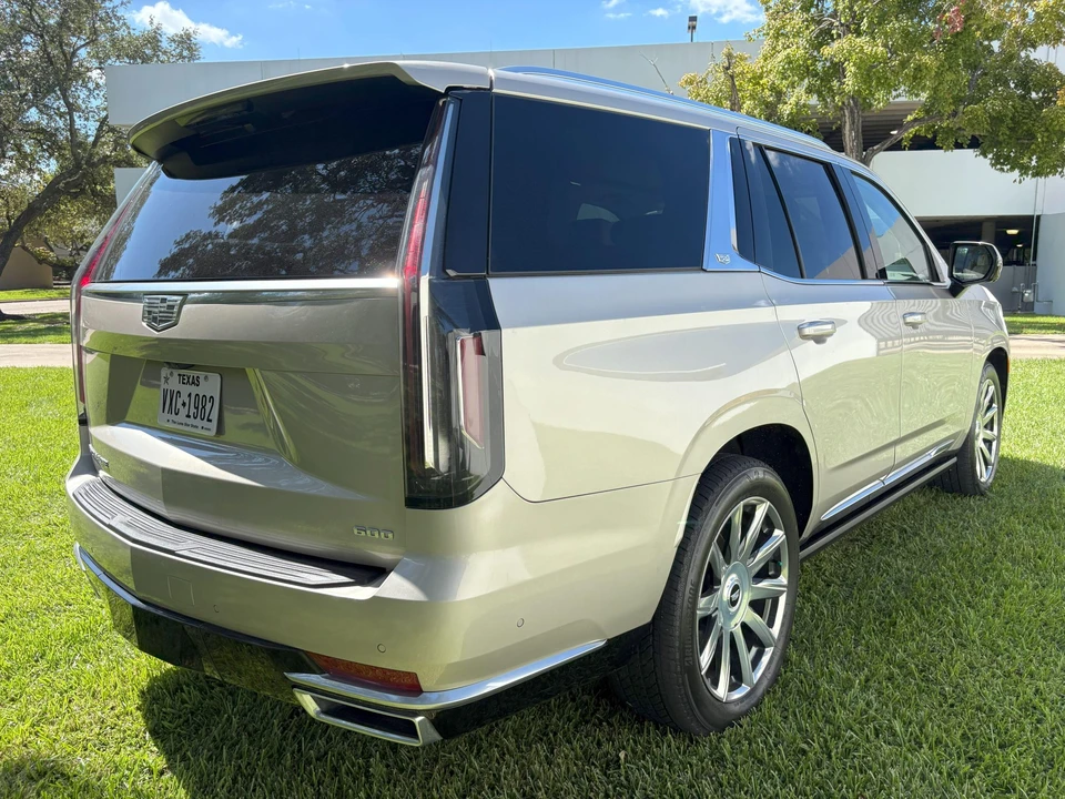 2021 Cadillac Escalade 5th Gen - Image 10 of 31