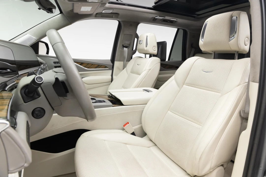 2021 Cadillac Escalade 5th Gen - Image 4 of 21
