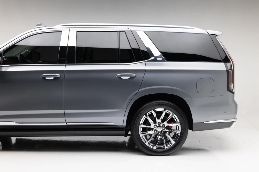 2021 Cadillac Escalade 5th Gen - Image 19 of 21