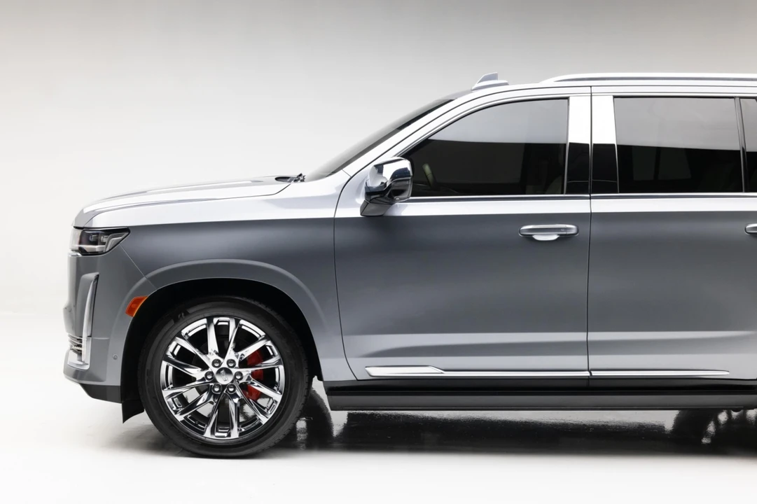 2021 Cadillac Escalade 5th Gen - Image 17 of 21