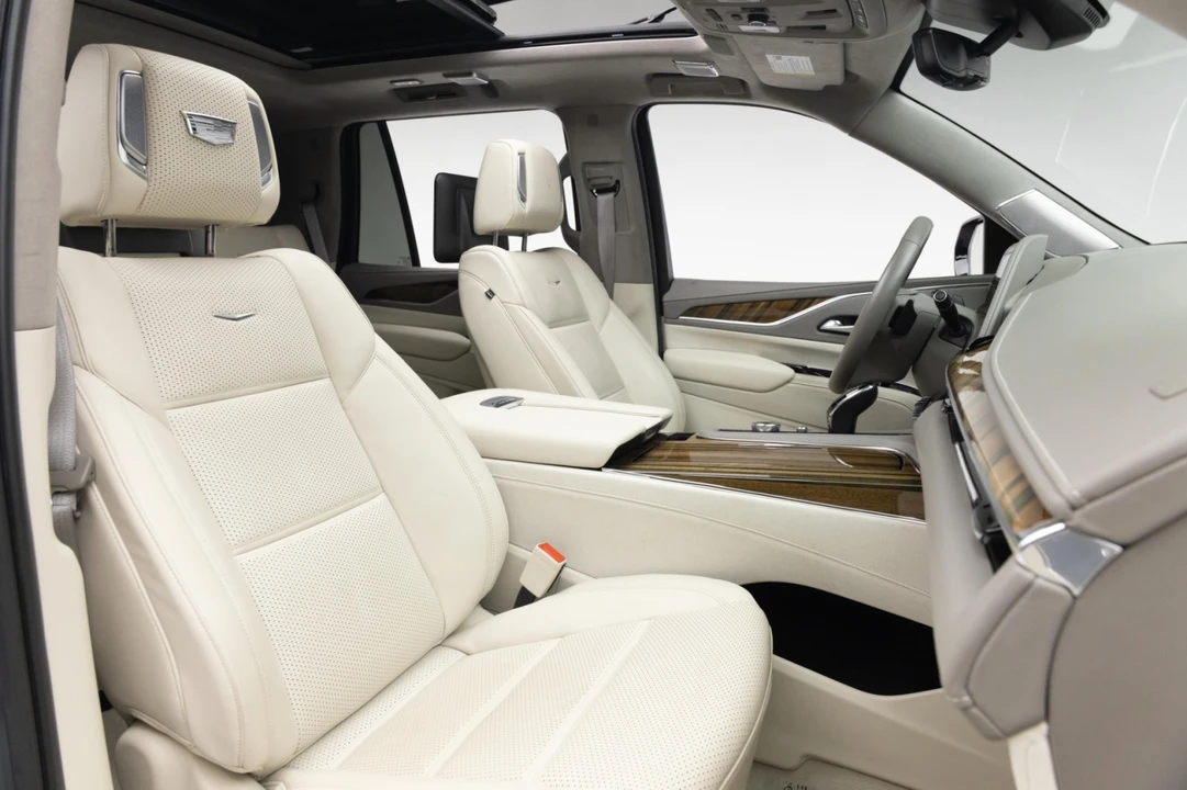 2021 Cadillac Escalade 5th Gen - Image 8 of 21